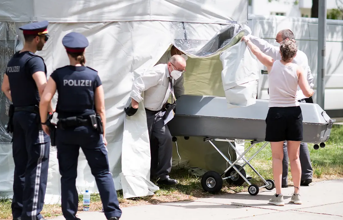 13-jährige Leonie Tot Am Straßenrand In Wien: Ihre Mörder Sind Zwei ...